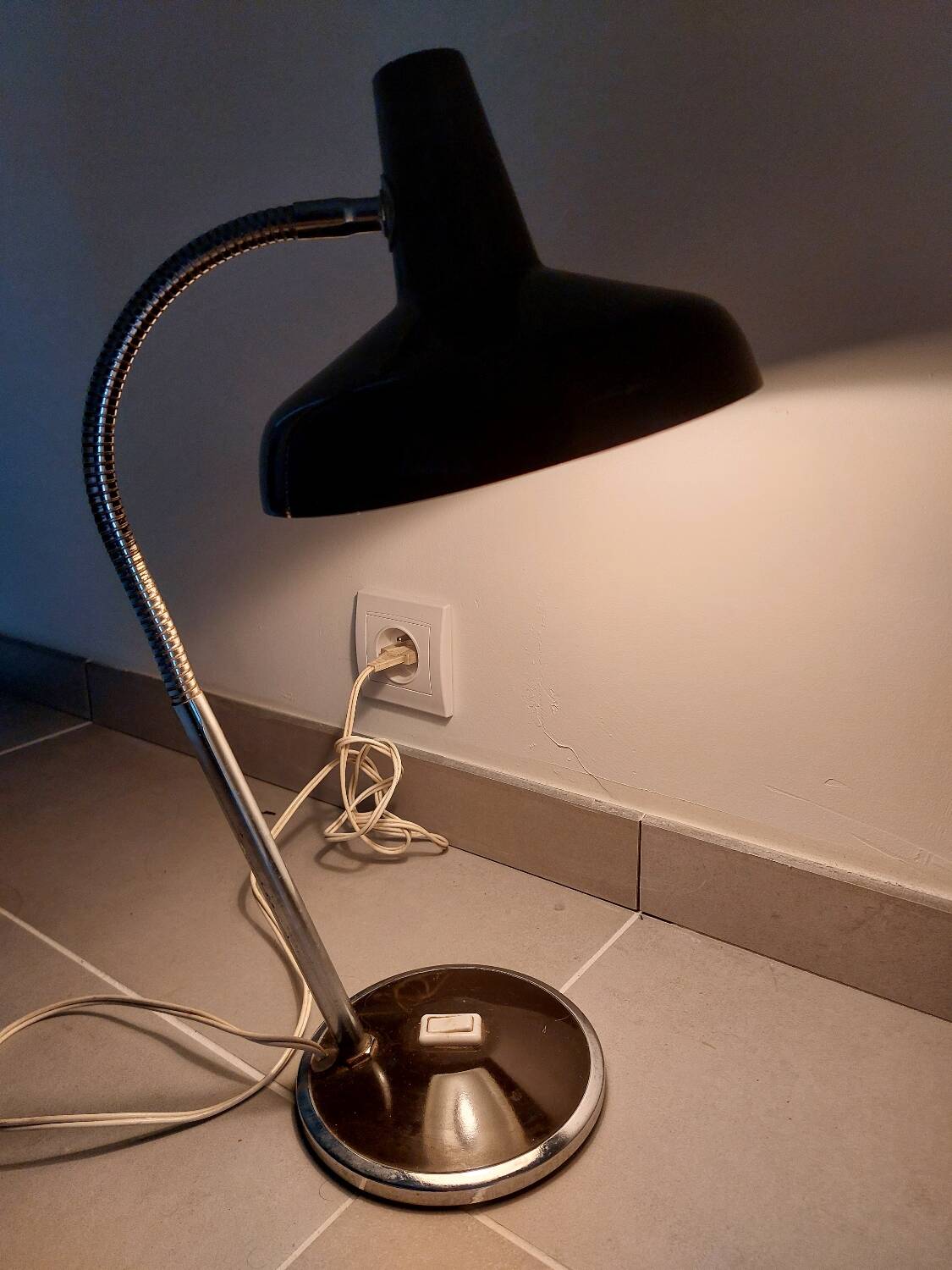 Lampe articulée en métal