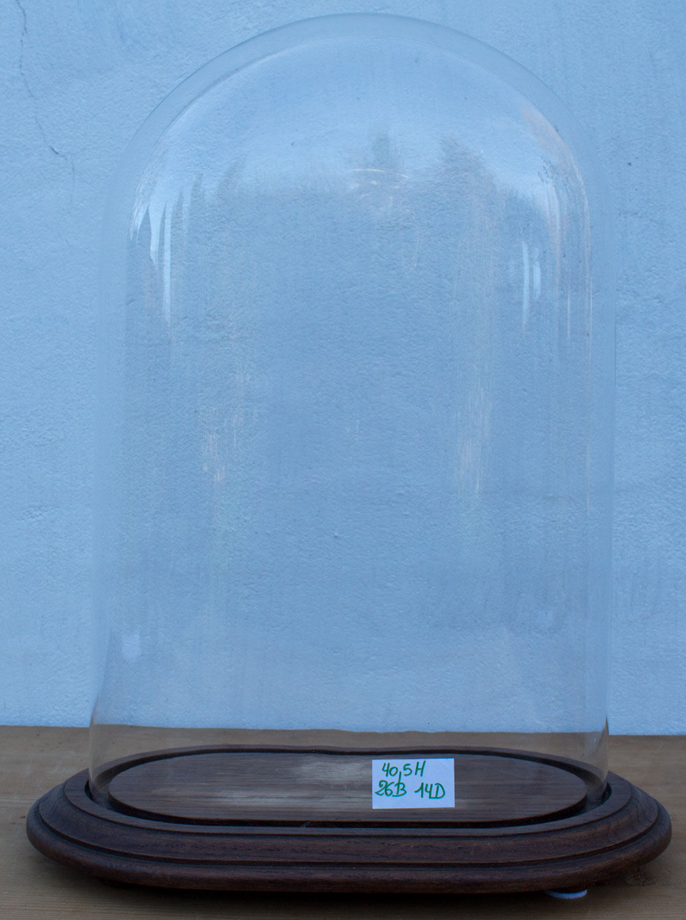 Antique oval glass globe 40.5 cm high