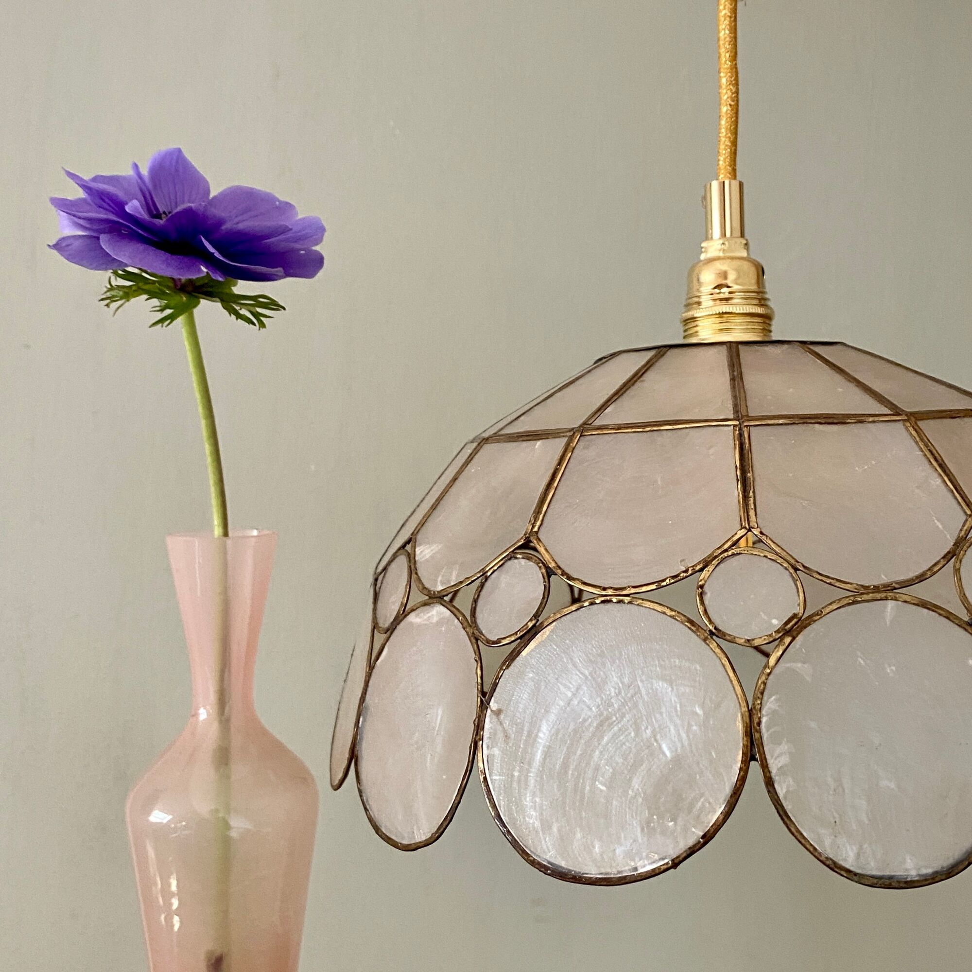 Suspension abat-jour vintage en nacre et laiton