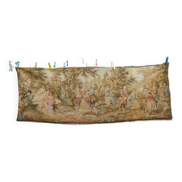 Tapisserie tenture murale scène galante du milieu du siècle