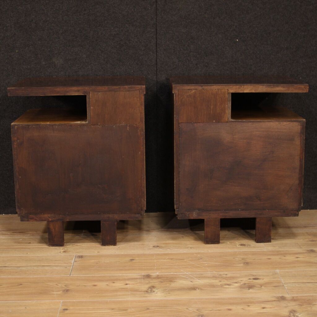 Pair of Italian nightstands in walnut and burl