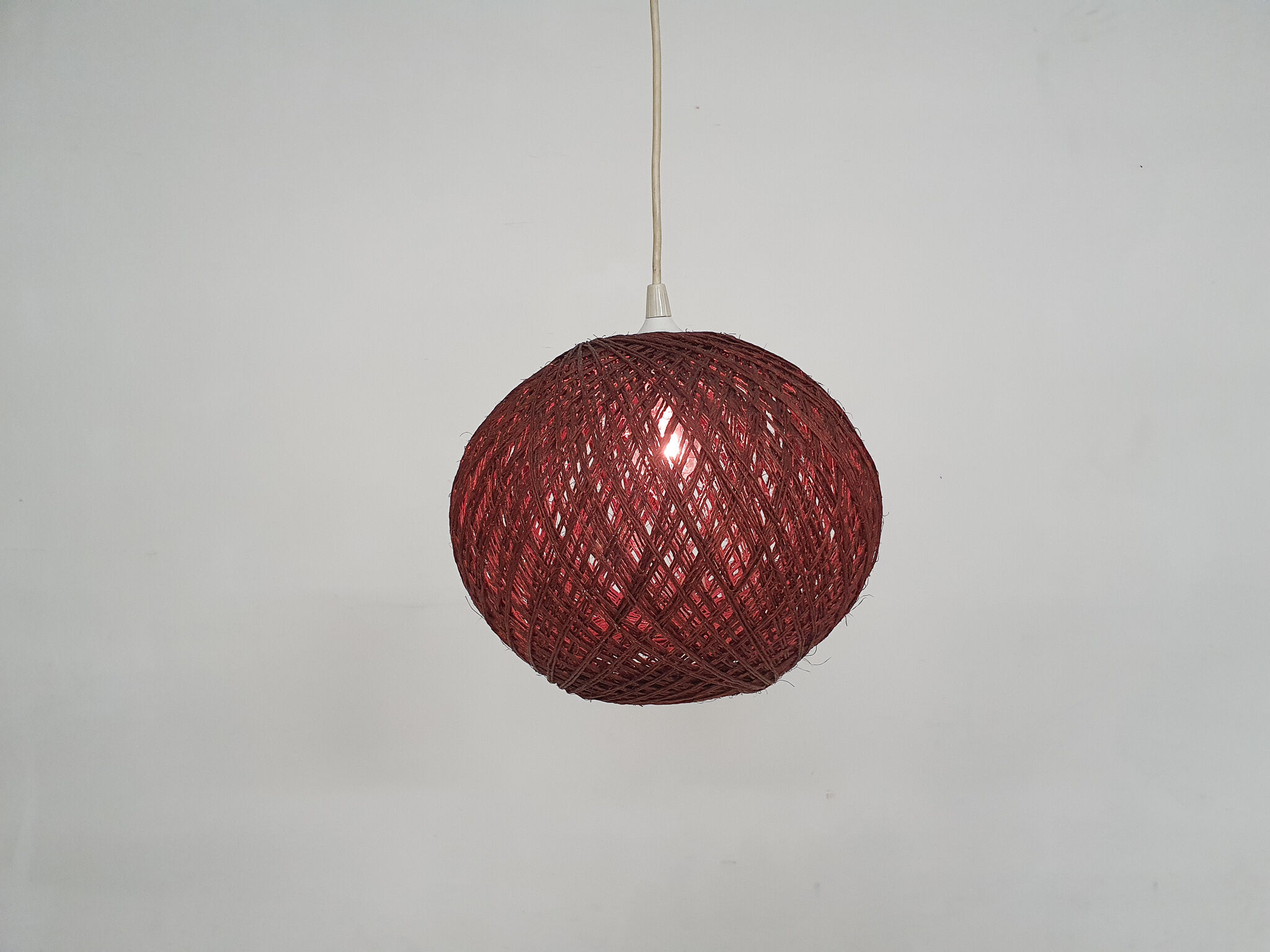 Vintage pendant light in brown rope, The Netherlands 1960's