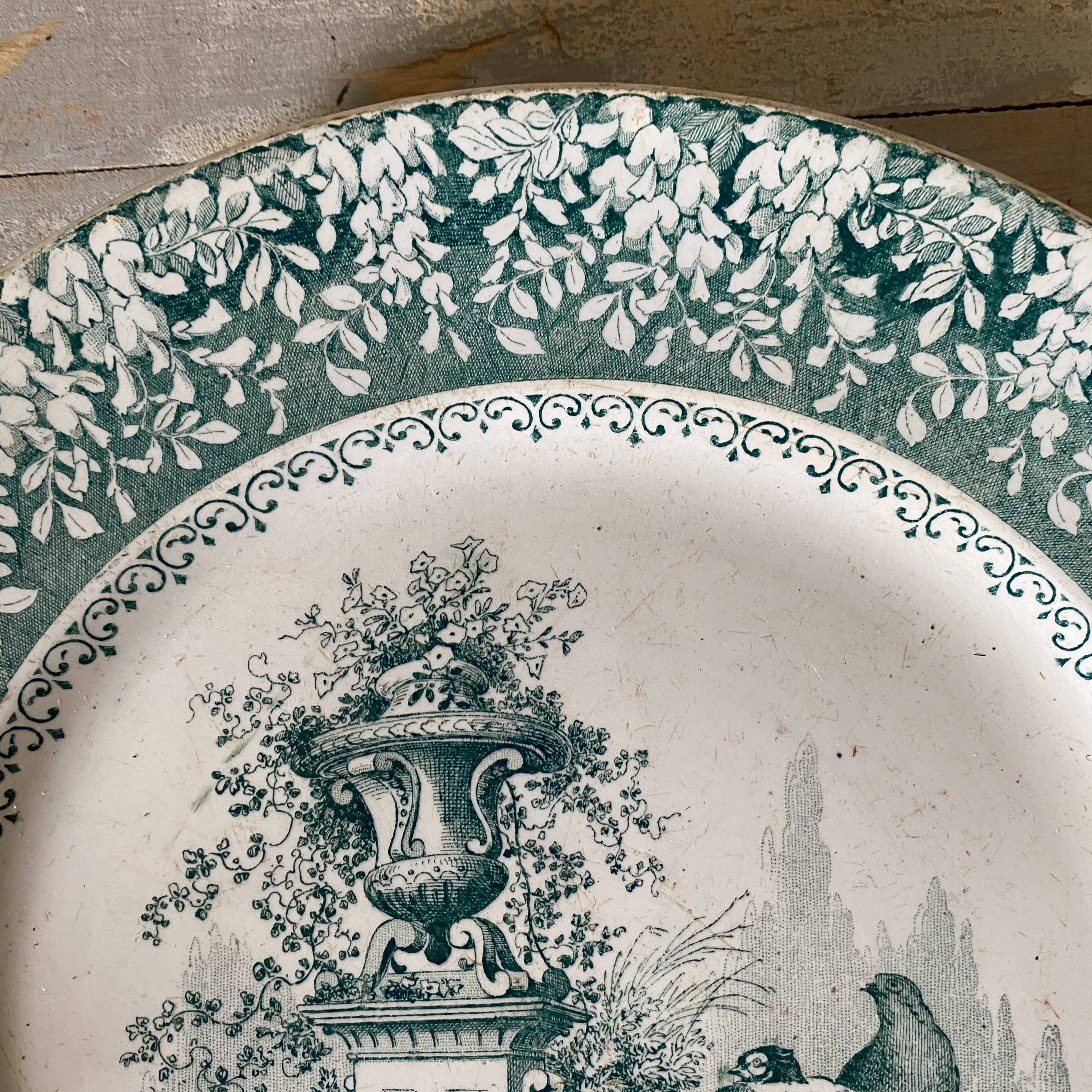 Green ironstone plate from Creil and Montereau "Khiva"