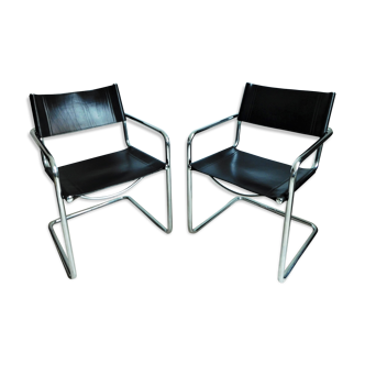 Paire de chaises en cuir noir