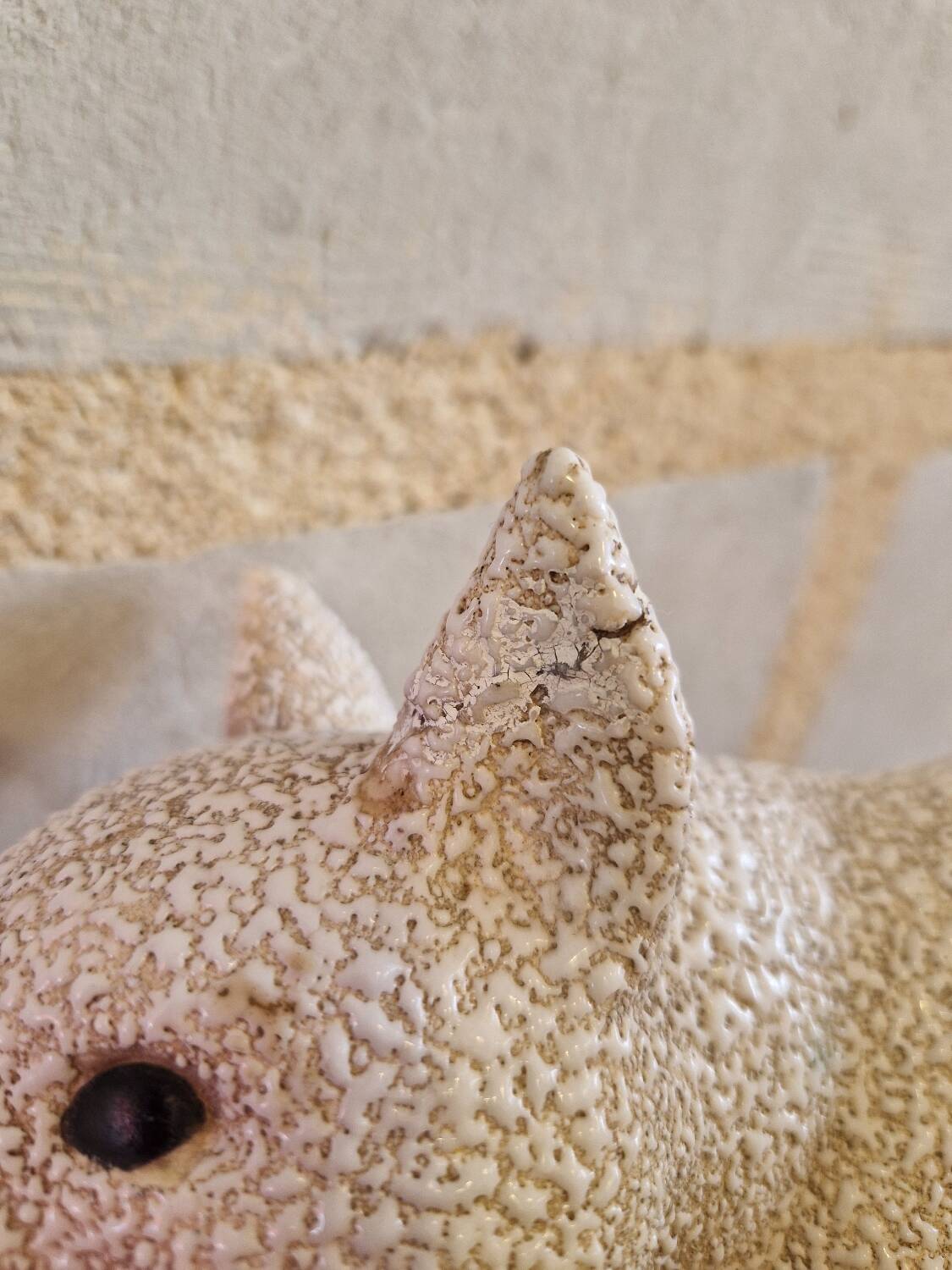 Vinsare Sèvres Ceramic Fox Pair