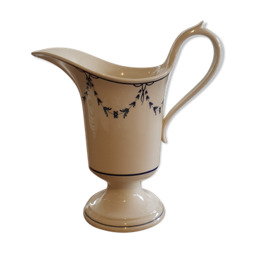Faience ewer