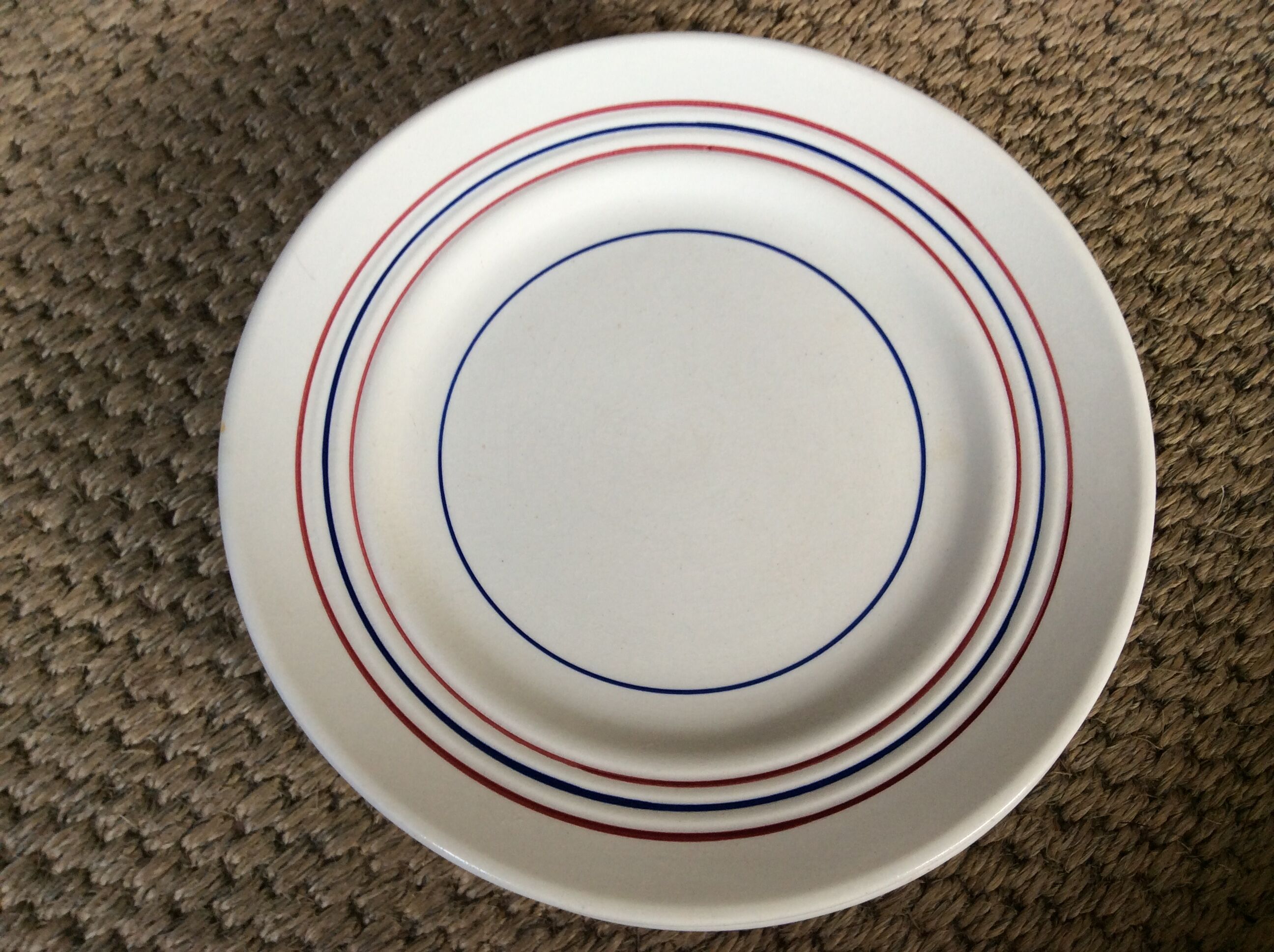 Série de 7 assiettes à dessert vintage