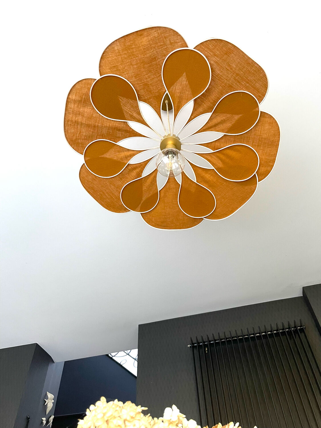 Floral suspension linen and rattan