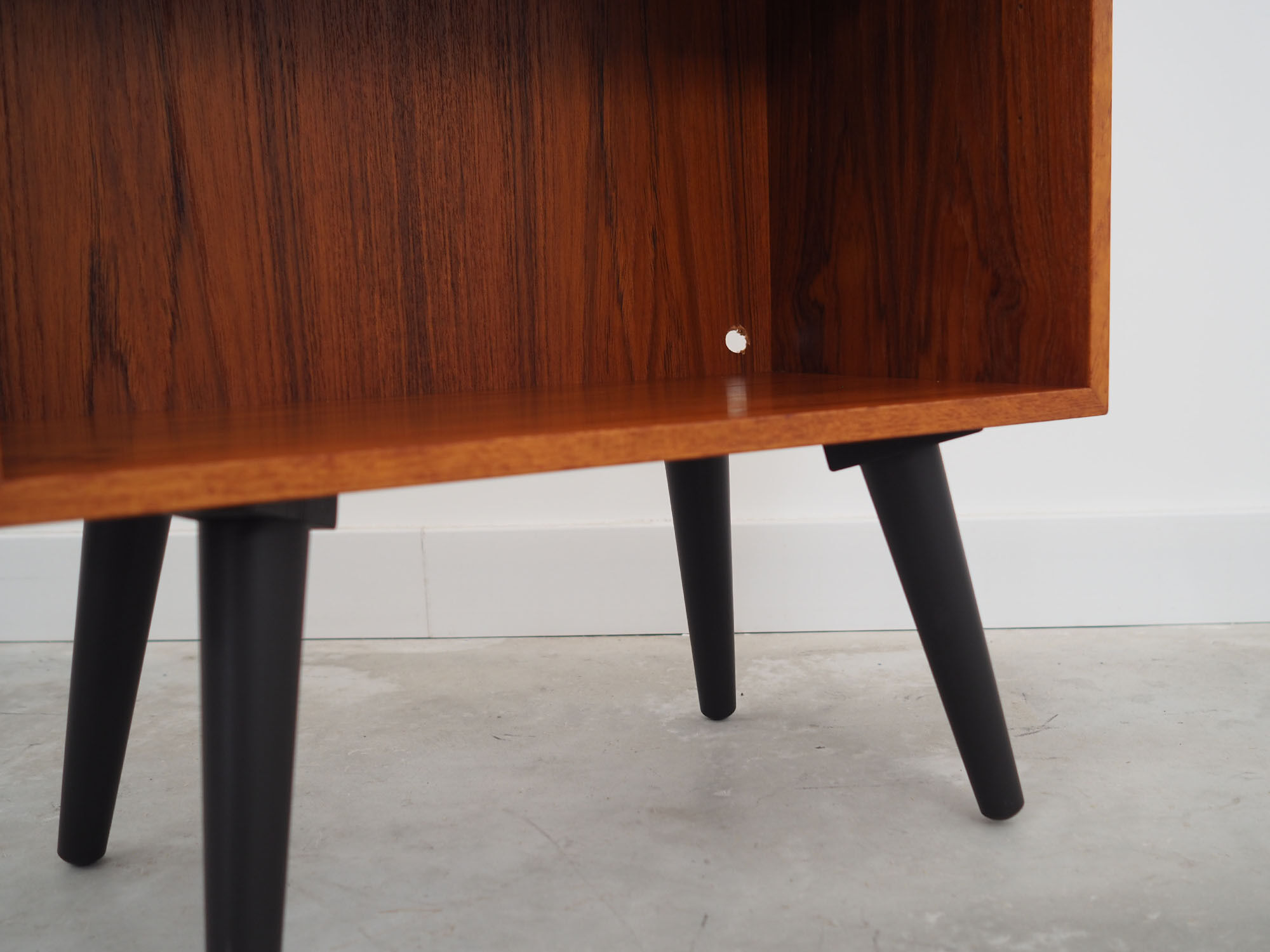 Bookcase made in the 1970s by the Danish factory Domino Møbler.