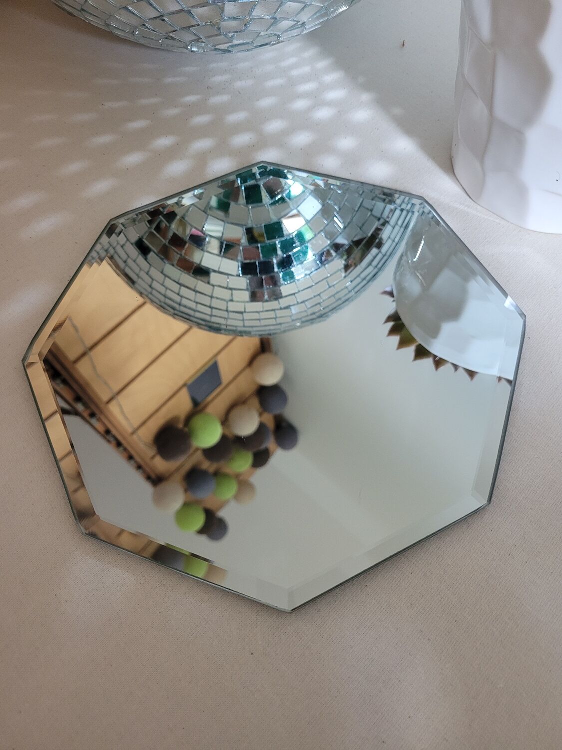 Octagonal bevelled tabletop mirror