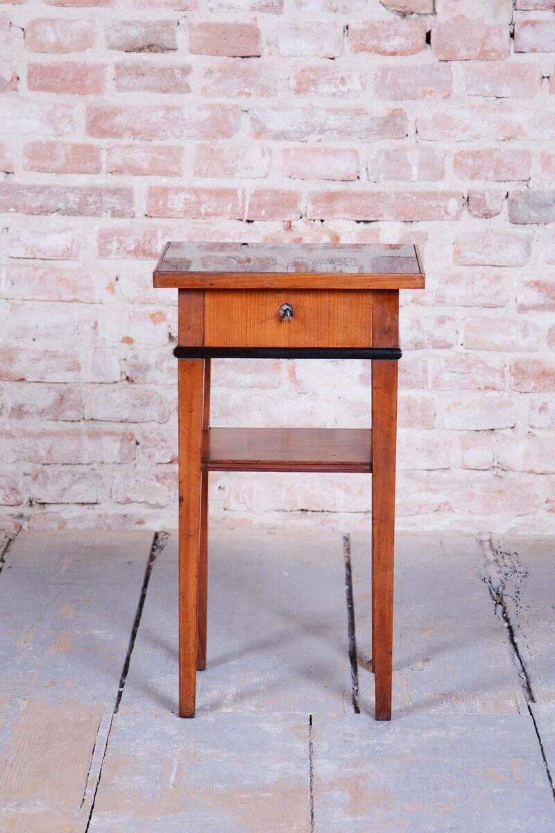Small Biedermeier Side Table in Cherry, 1840s