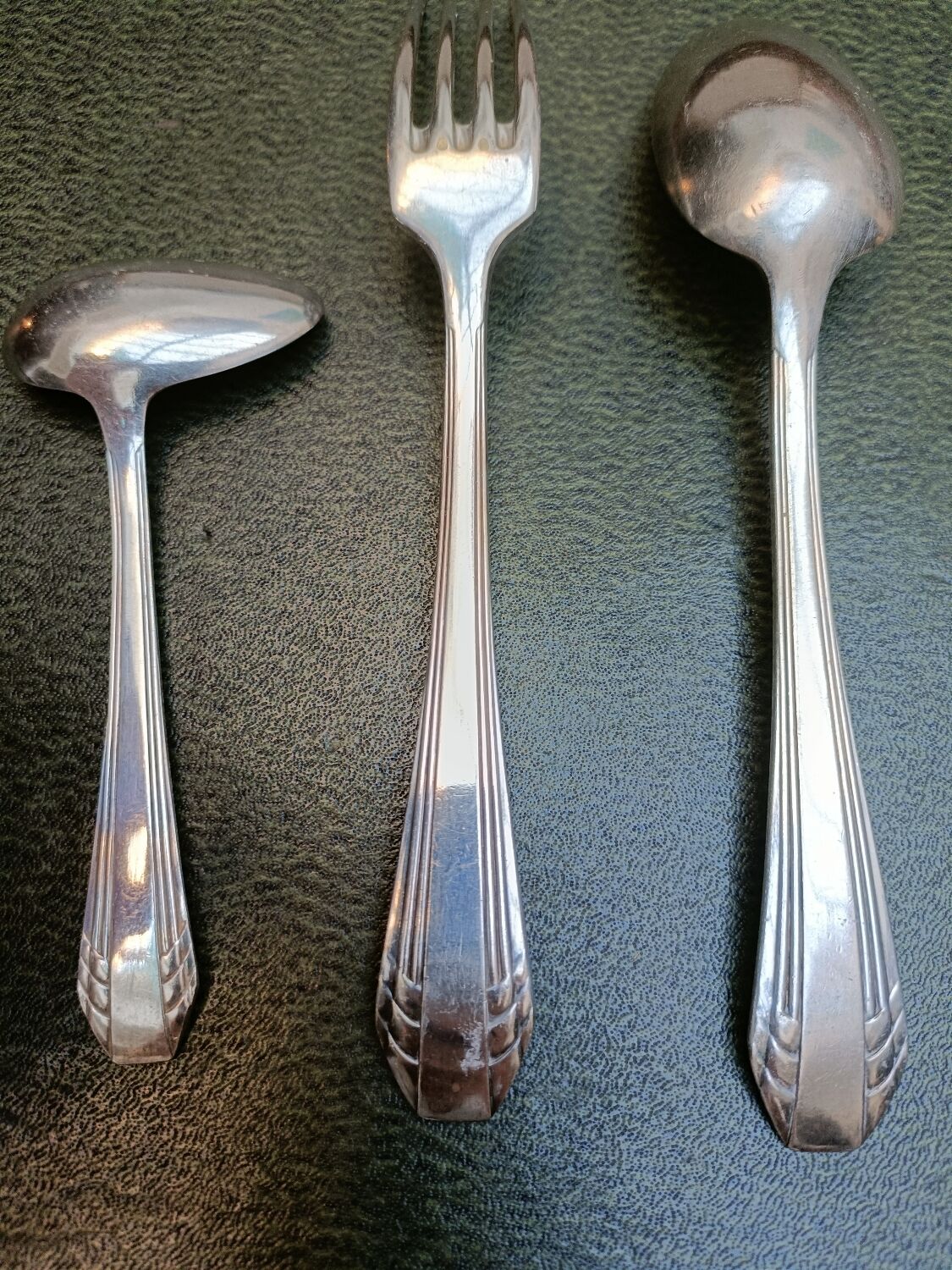 Set de couverts en métal argenté