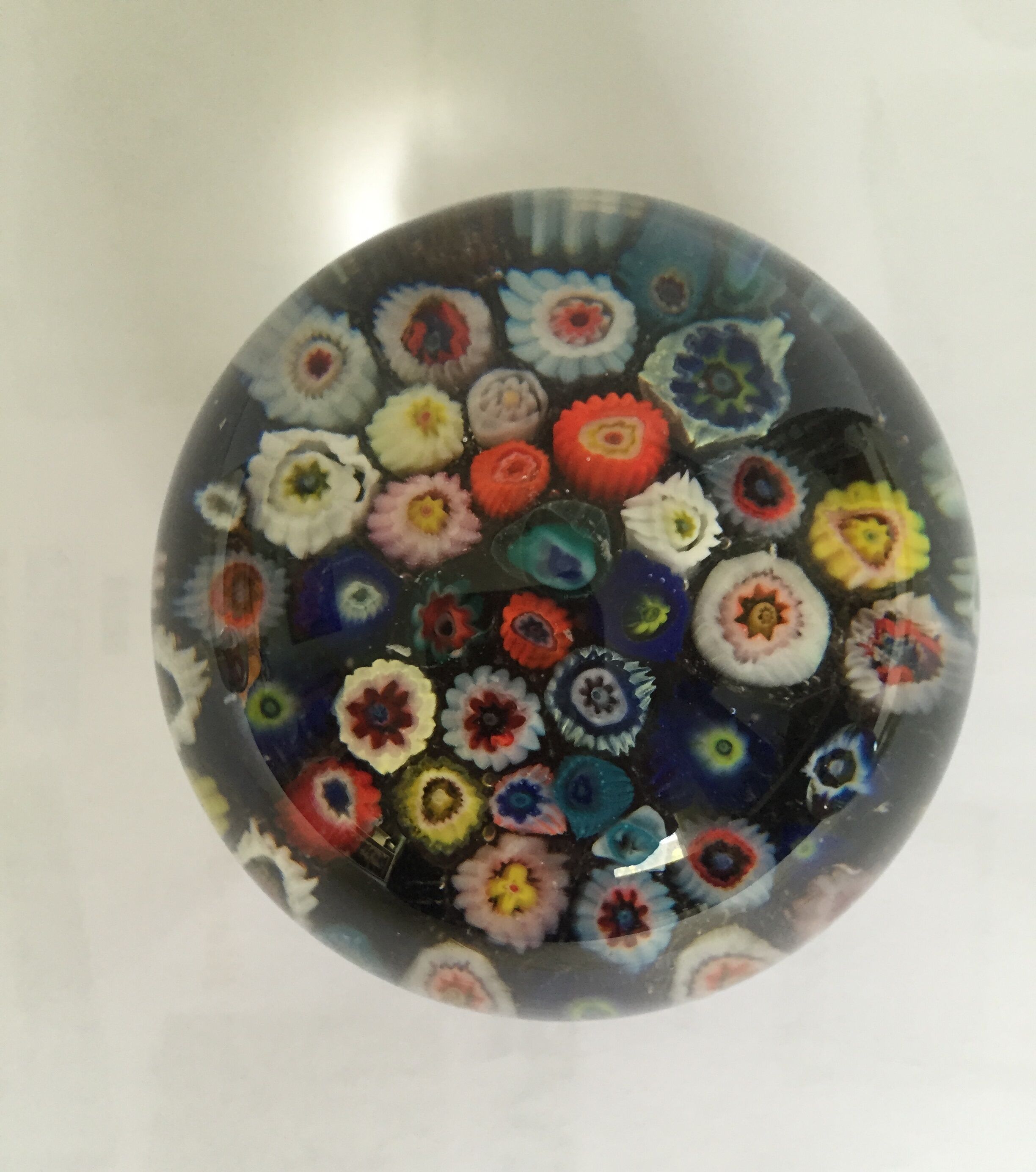 Glass paper press ball