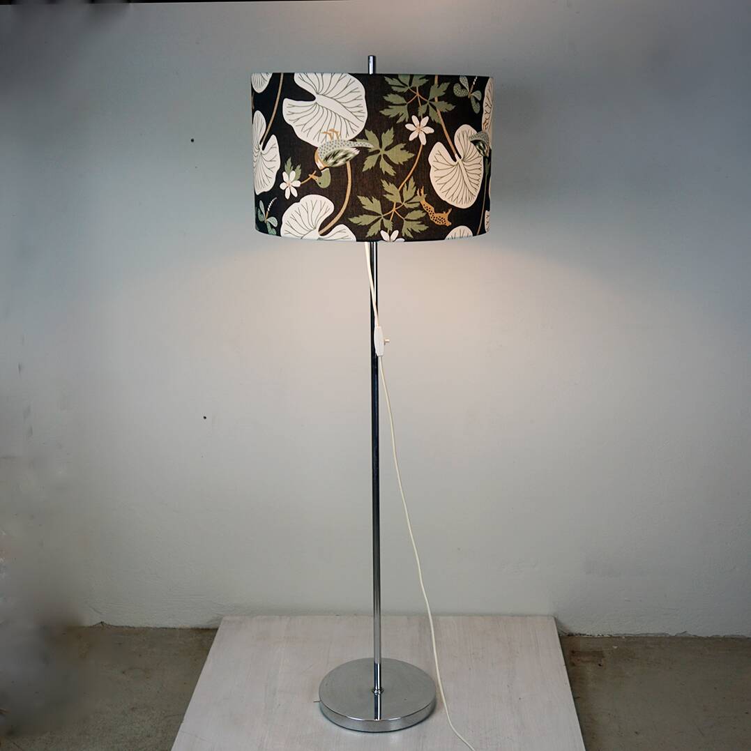 Lampadaire en chrome des années 50 avec abat-jour réglable