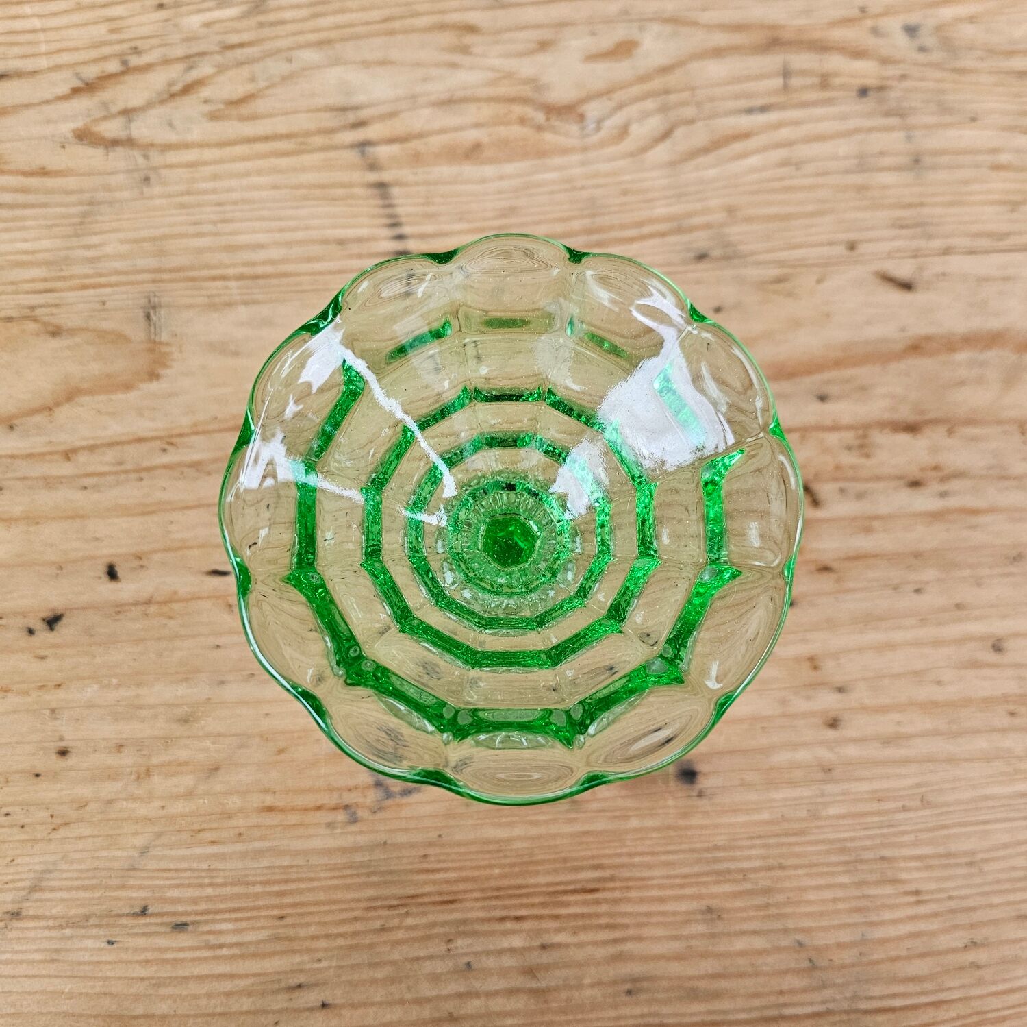 Coupelles en verre vert