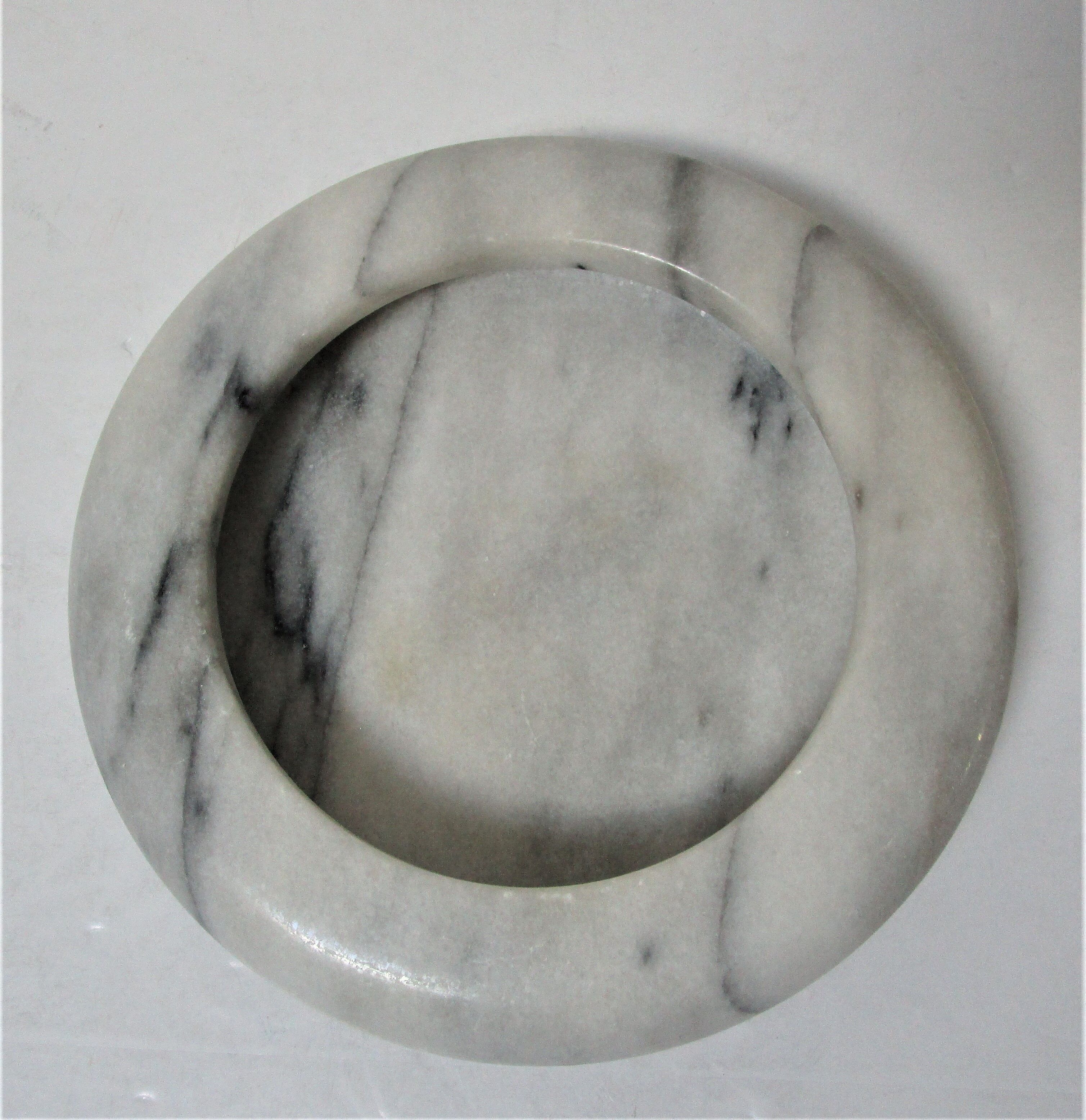 Trinket bowl white marble veined black