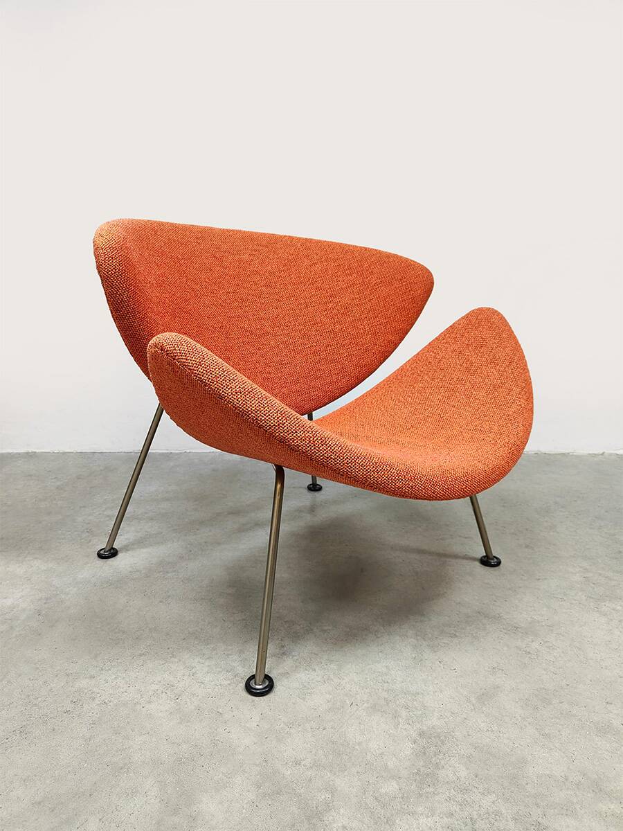 Dutch vintage design Orange Slice chair Pierre Paulin Artifort F437
