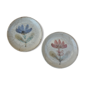 Ensemble de 2 assiettes à décor de fleur Atelier Le Murier