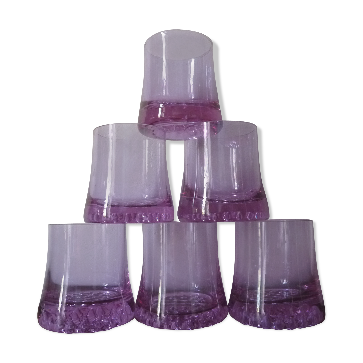Set of 6 purple crystal aperitif glasses