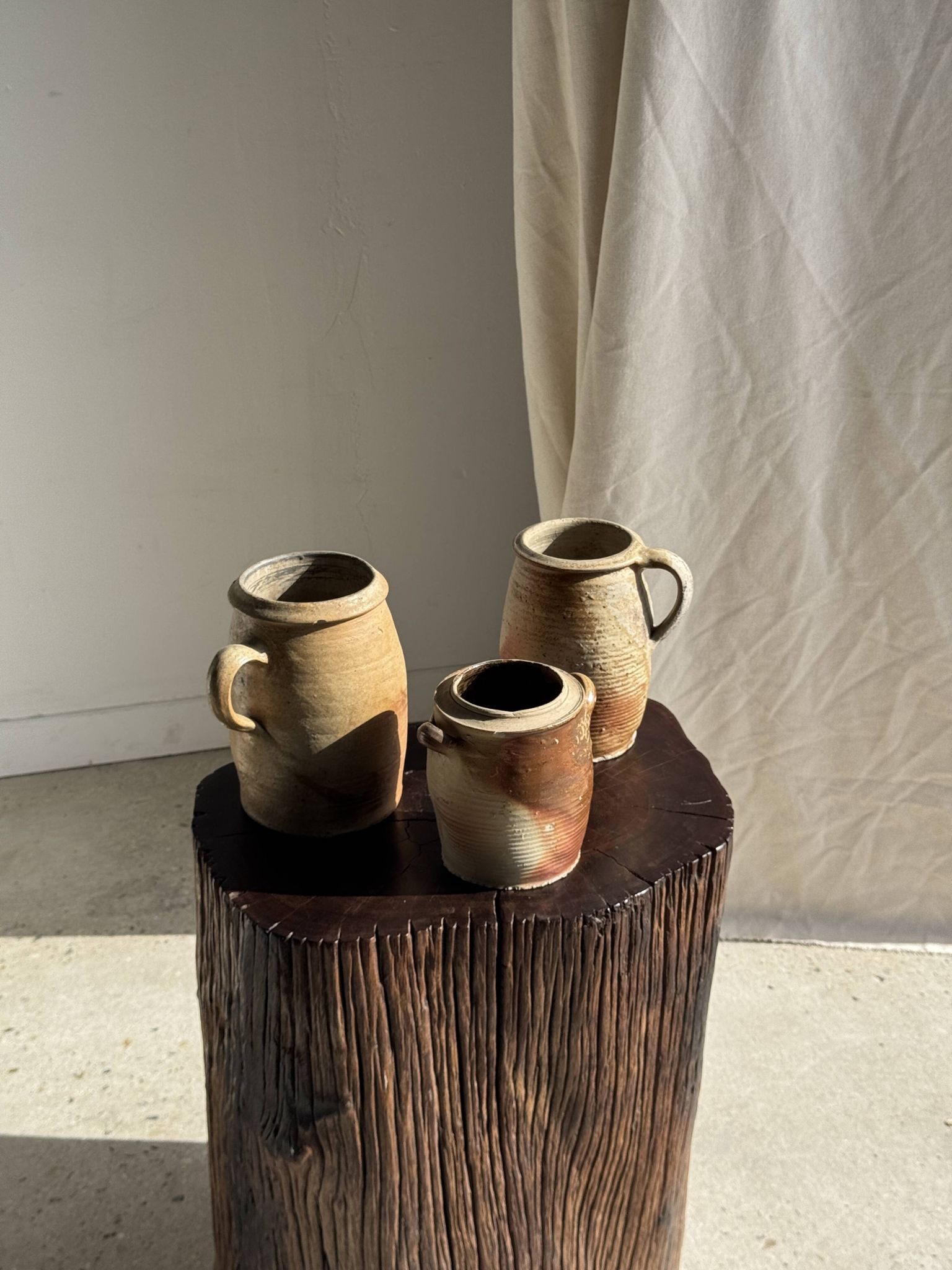 Pot ovale en grès mat beige, 1 anse