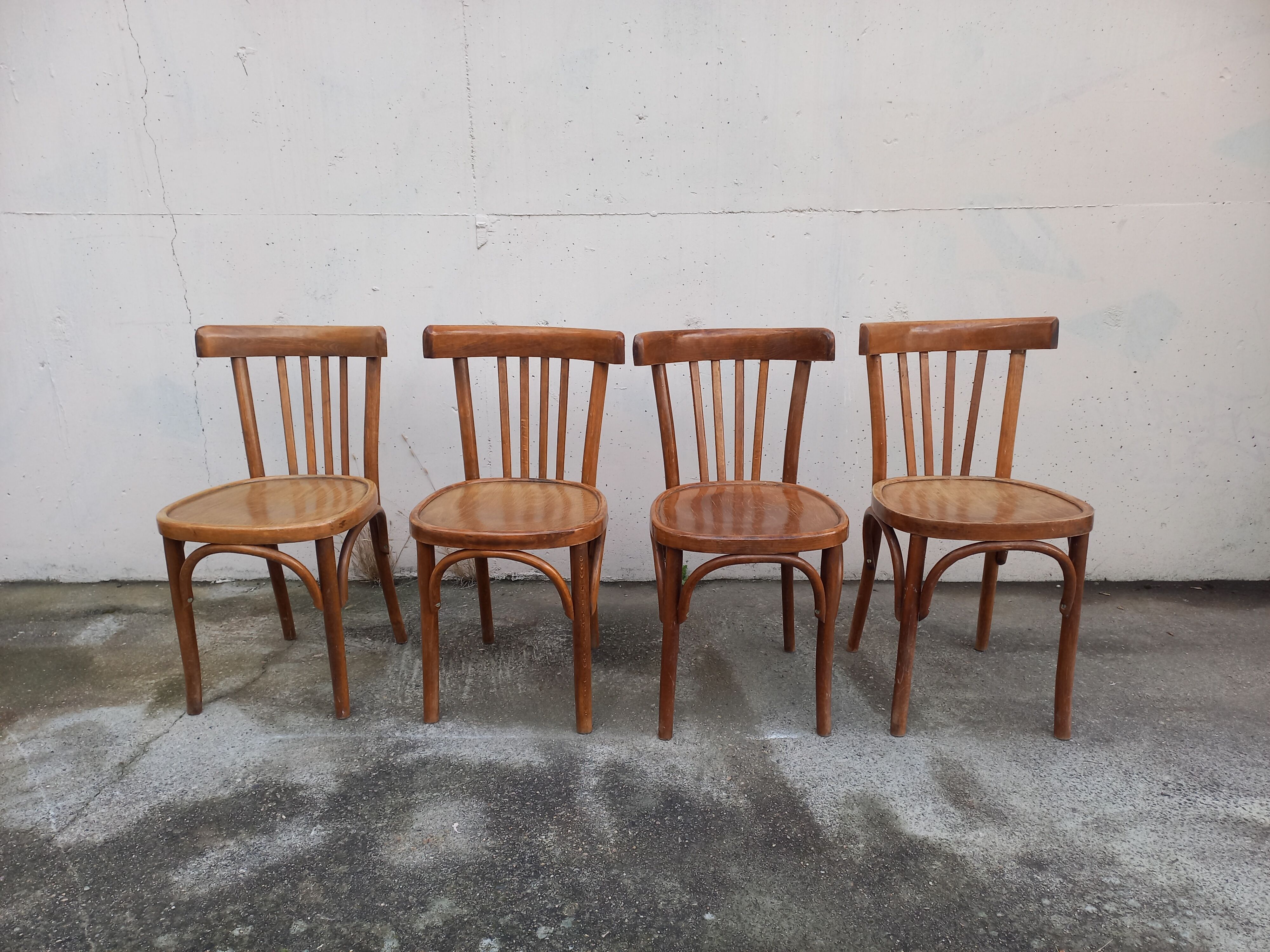 Chaises bistrot vintage