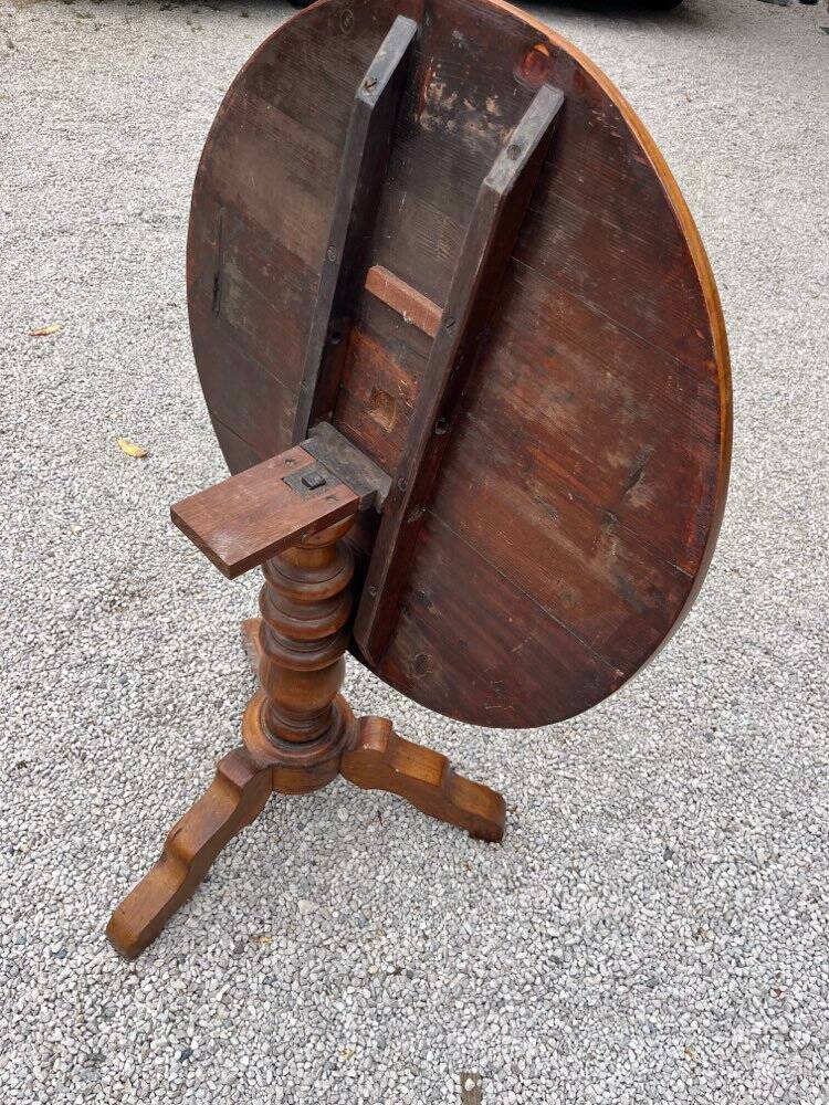 Table d’appoint plateau pivotant