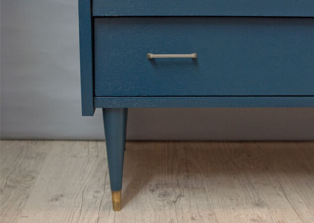 Commode typique des années 60