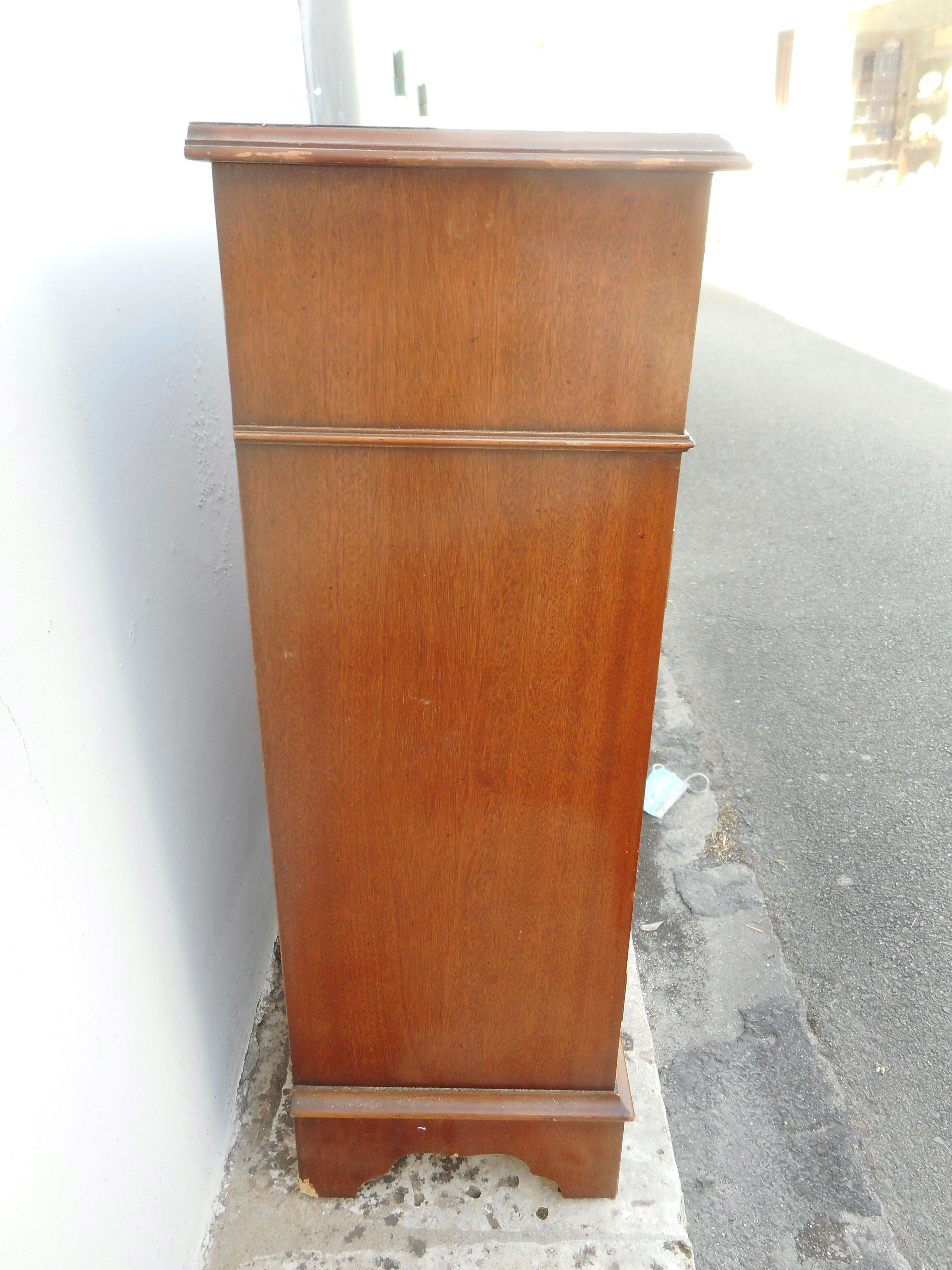 English style furniture two doors two drawers