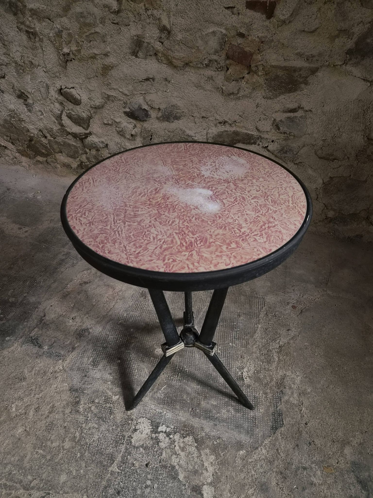 Table bistrot art déco française avec plateau Rex bakélite – c.1930–1940