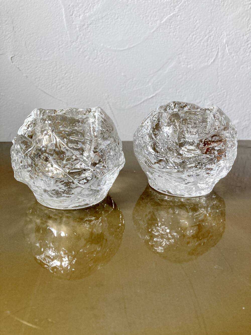 Pair of candlesticks "Snowball" – Ann Wolff for Kosta Boda, Sweden (1973)