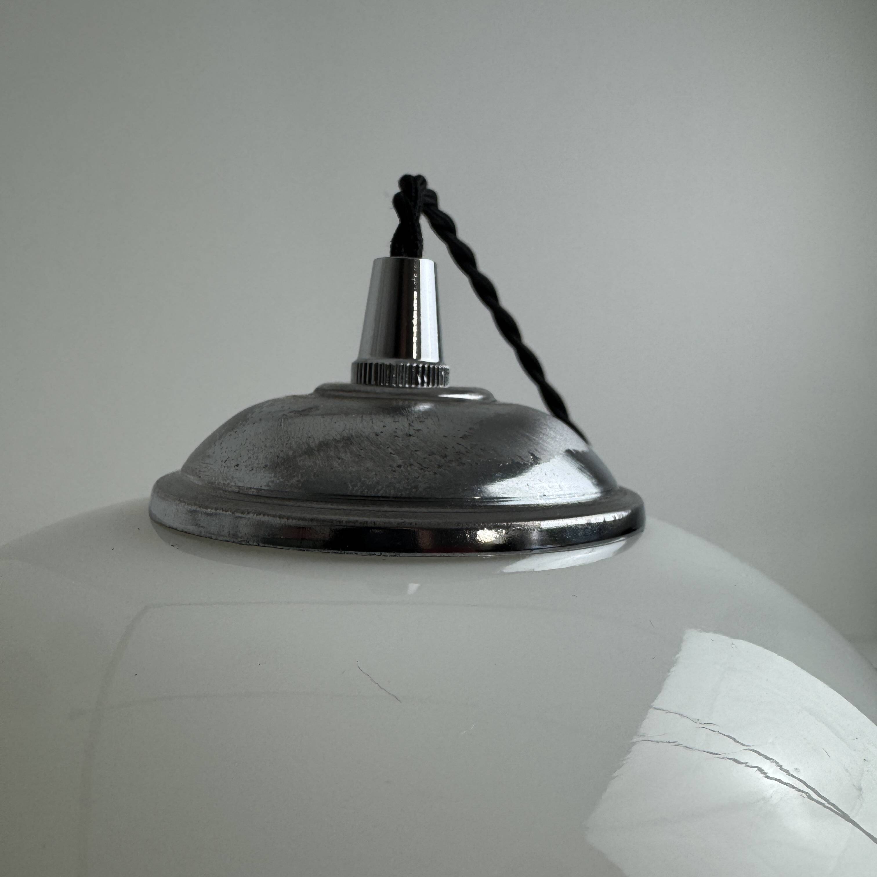 VINTAGE OVOID SUSPENSION 1970