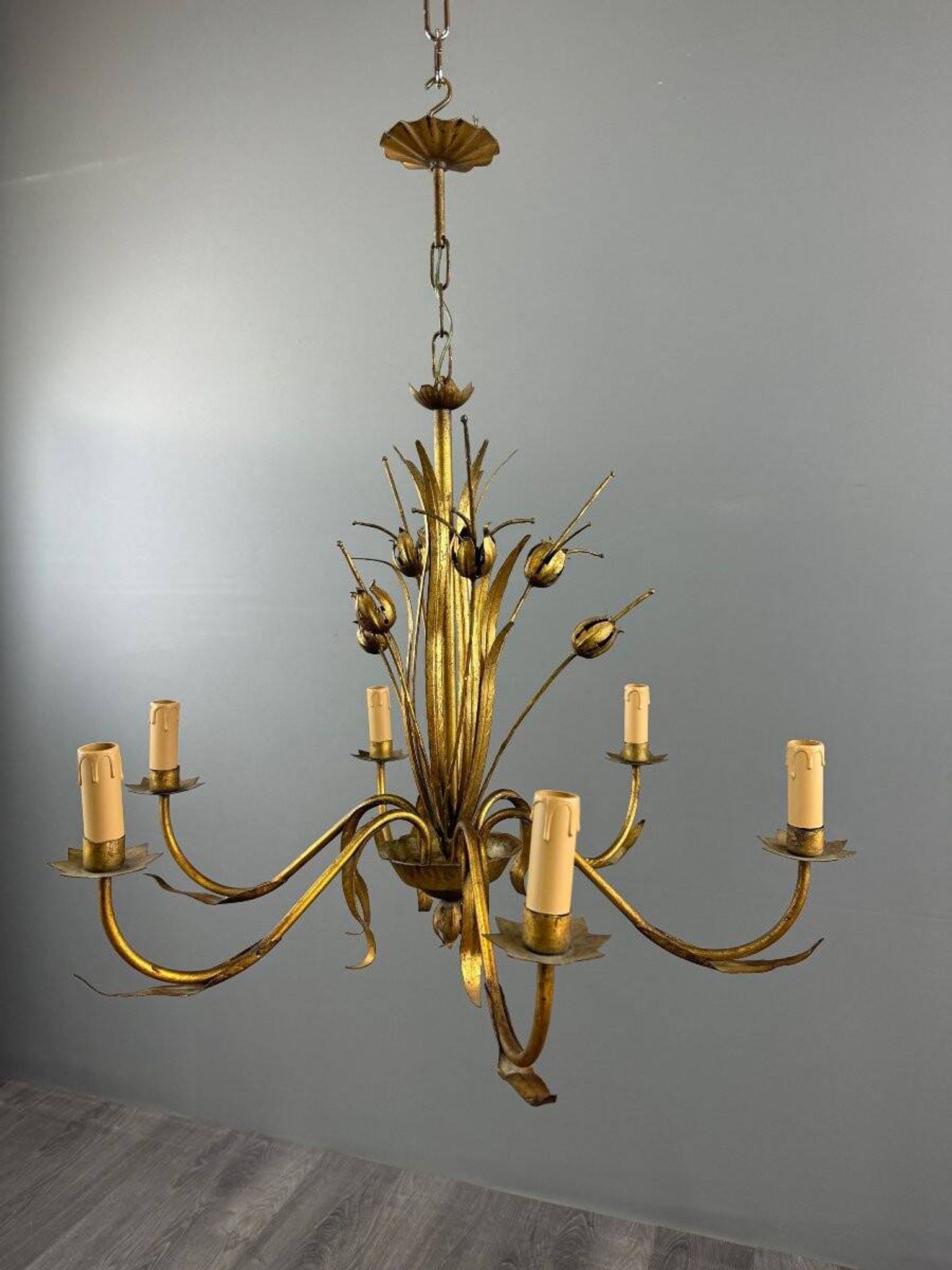 Lustre en métal doré, Italie, vers 1950