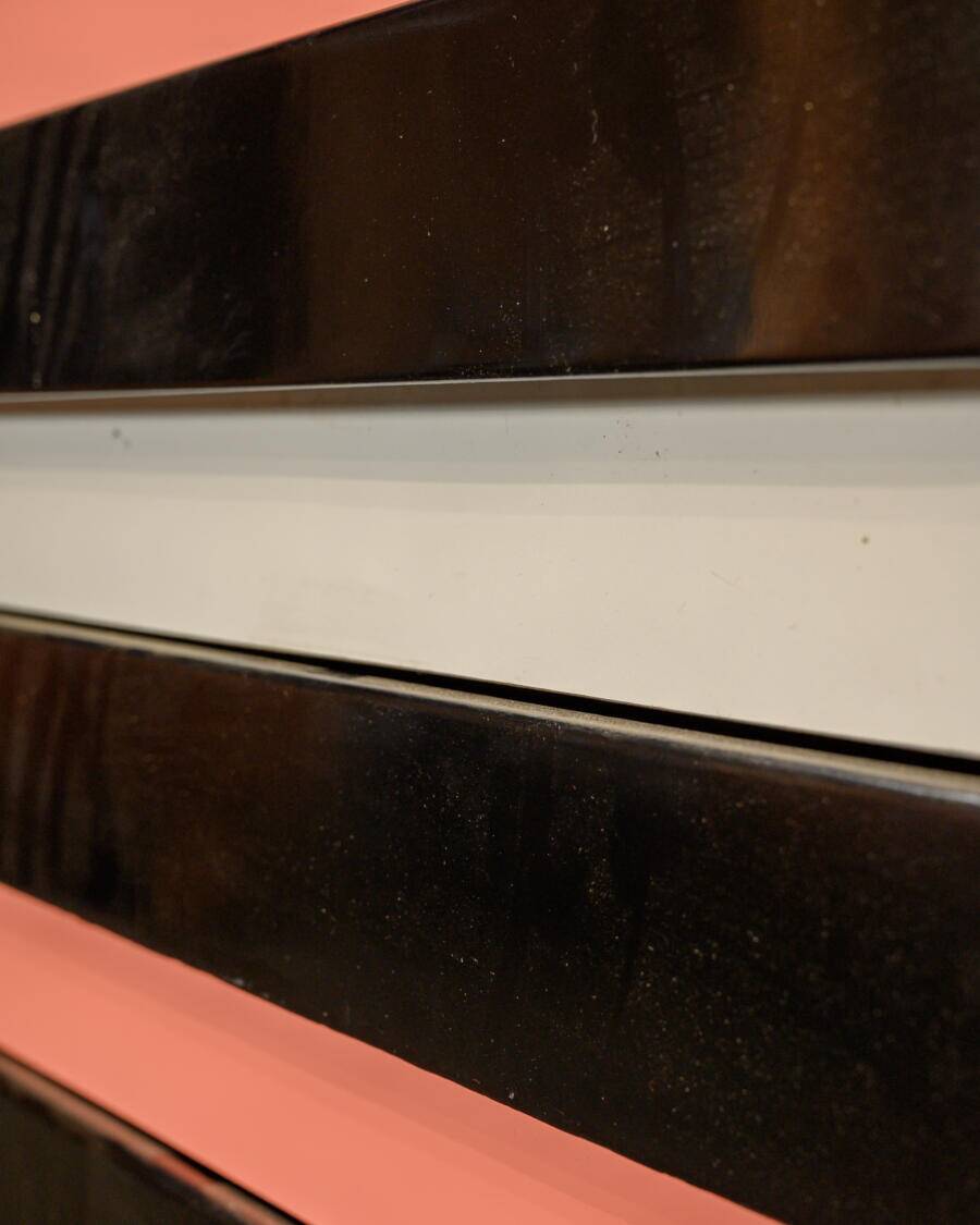 Buffet JIROUTEK tiroirs roses