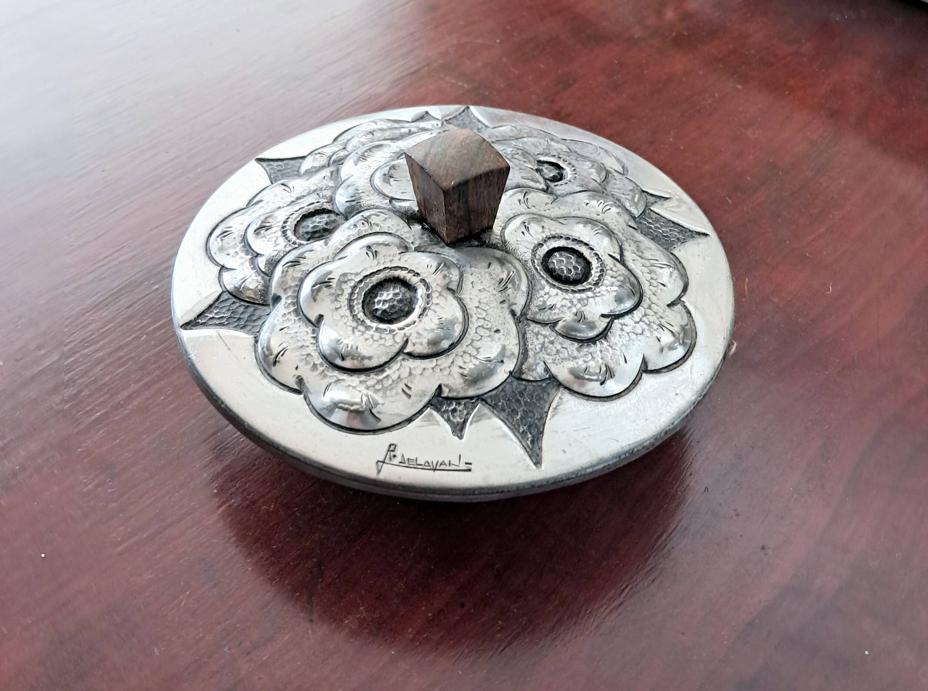 Tin Bonbonnière. Art Deco. Signed René Delavan.