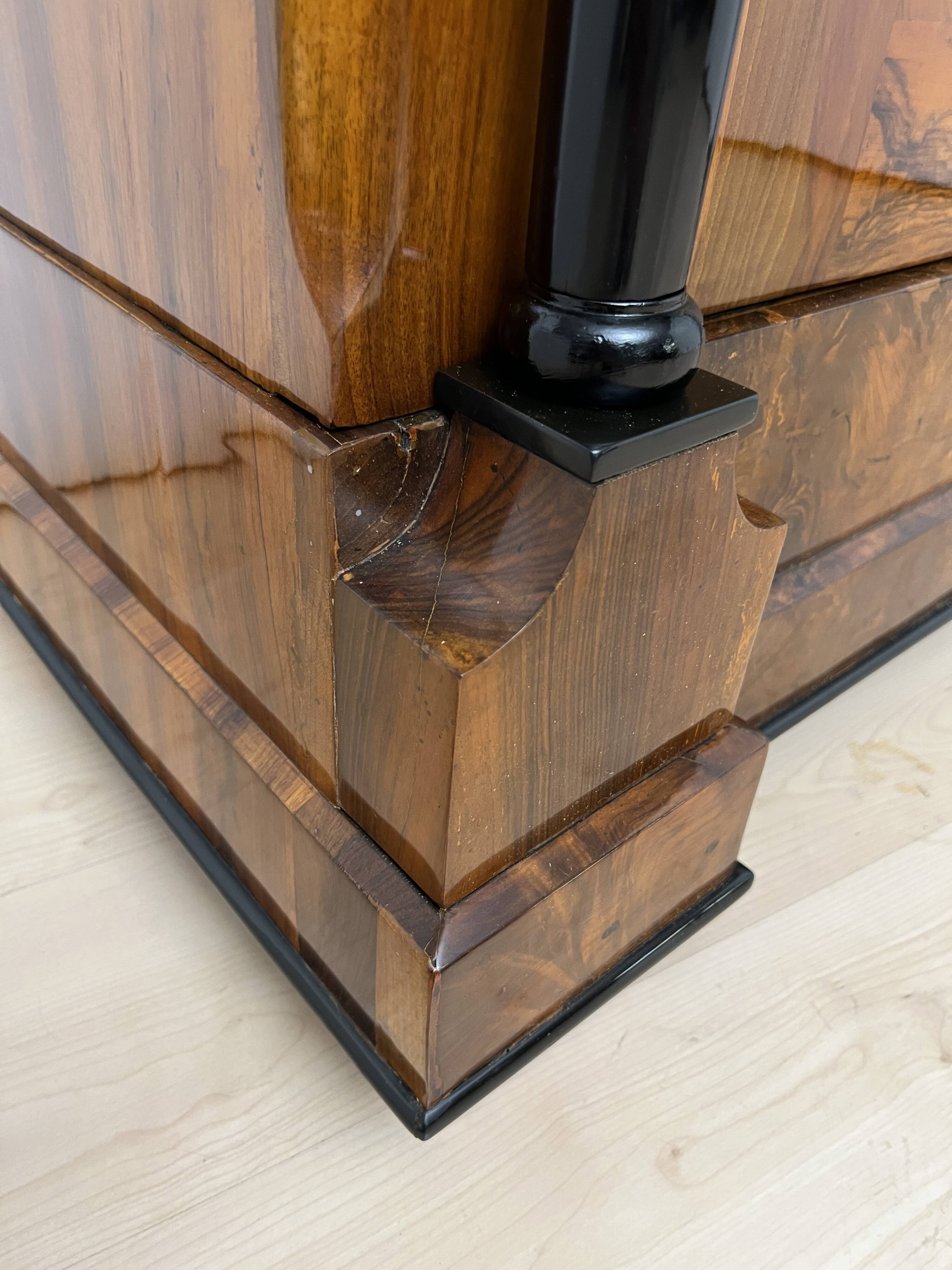 Biedermeier Wardrobe, Walnut Veneer, South Germany circa 1820