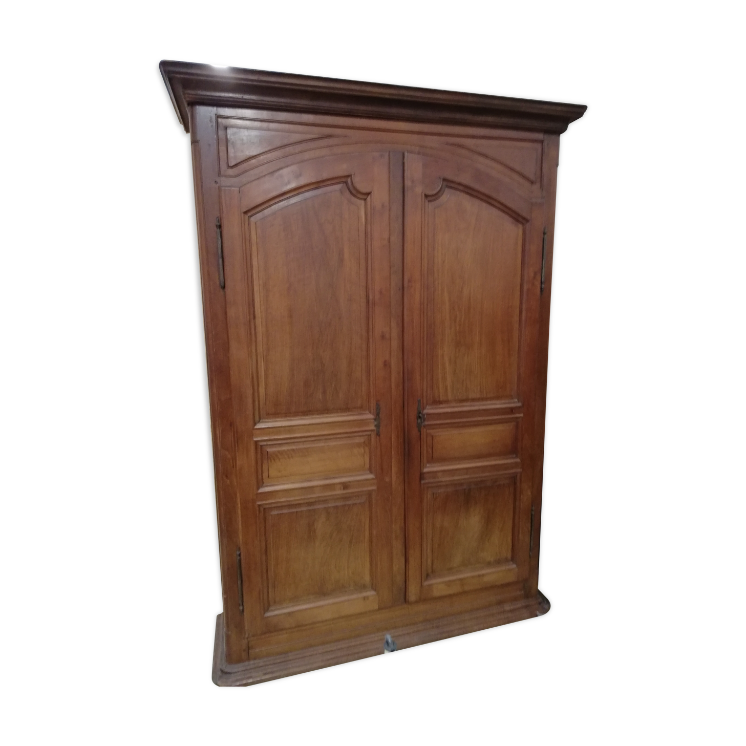 Walnut cabinet 18th