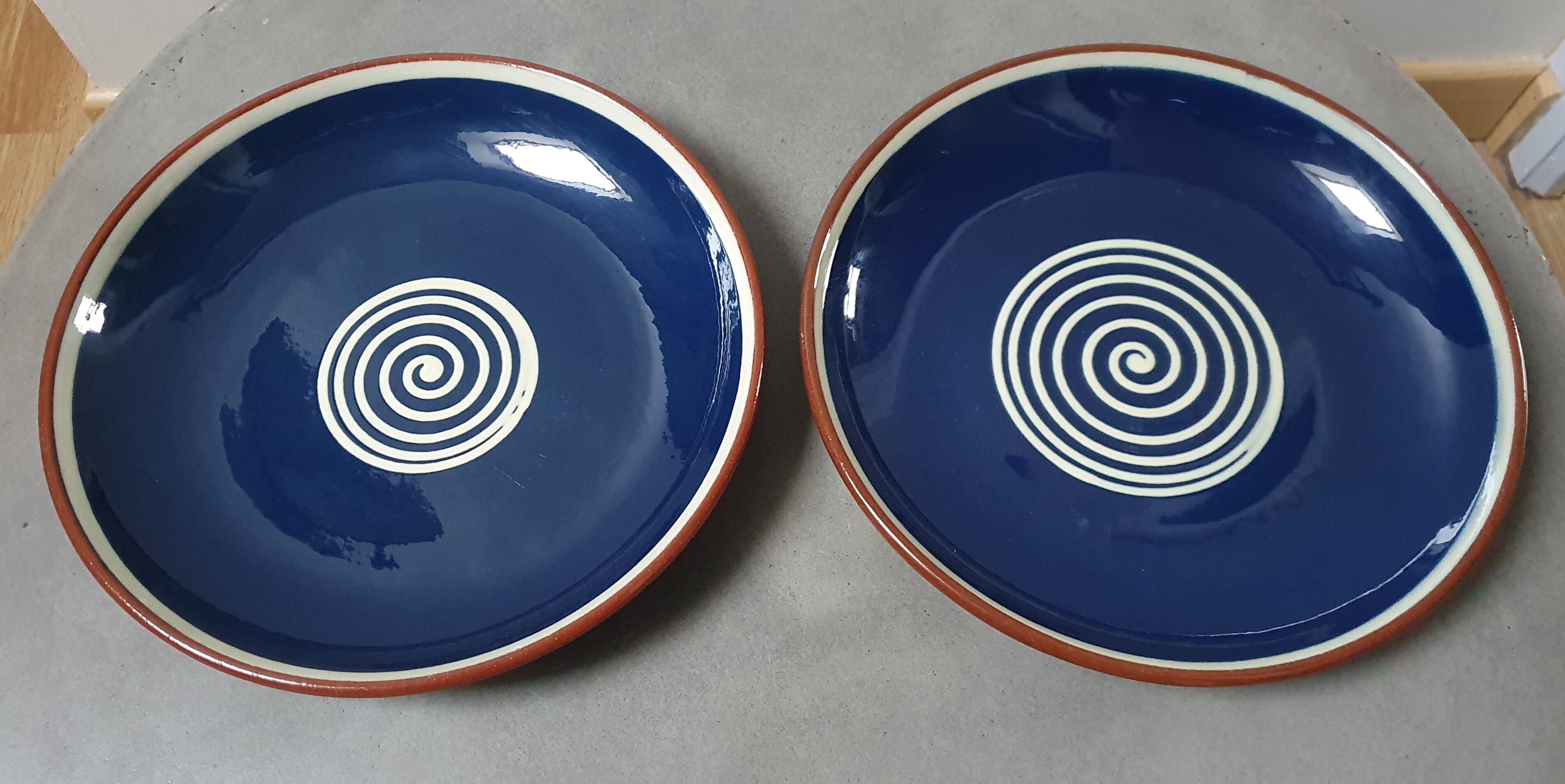 Ceramic plates