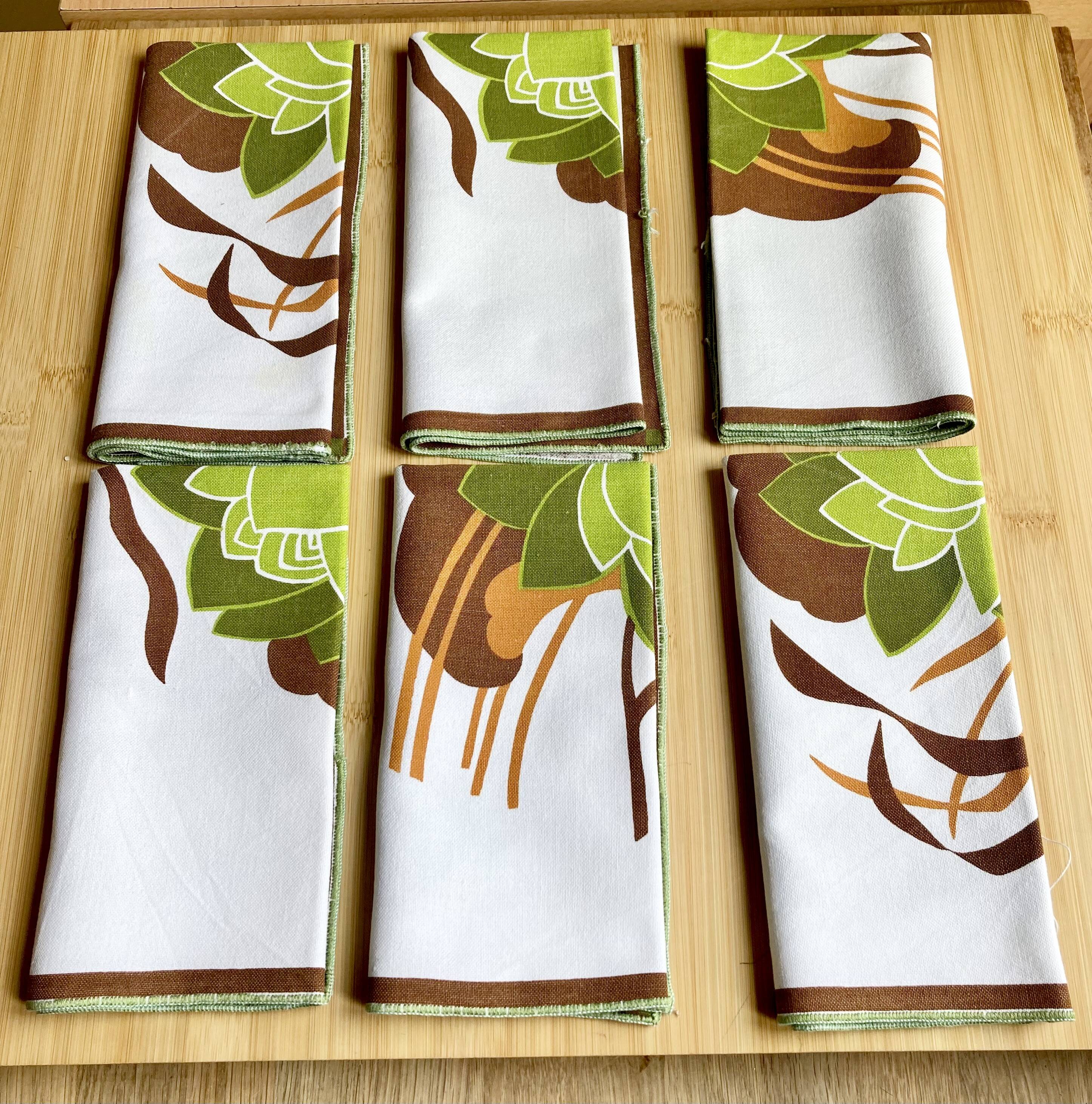 6 vintage / 70s napkins