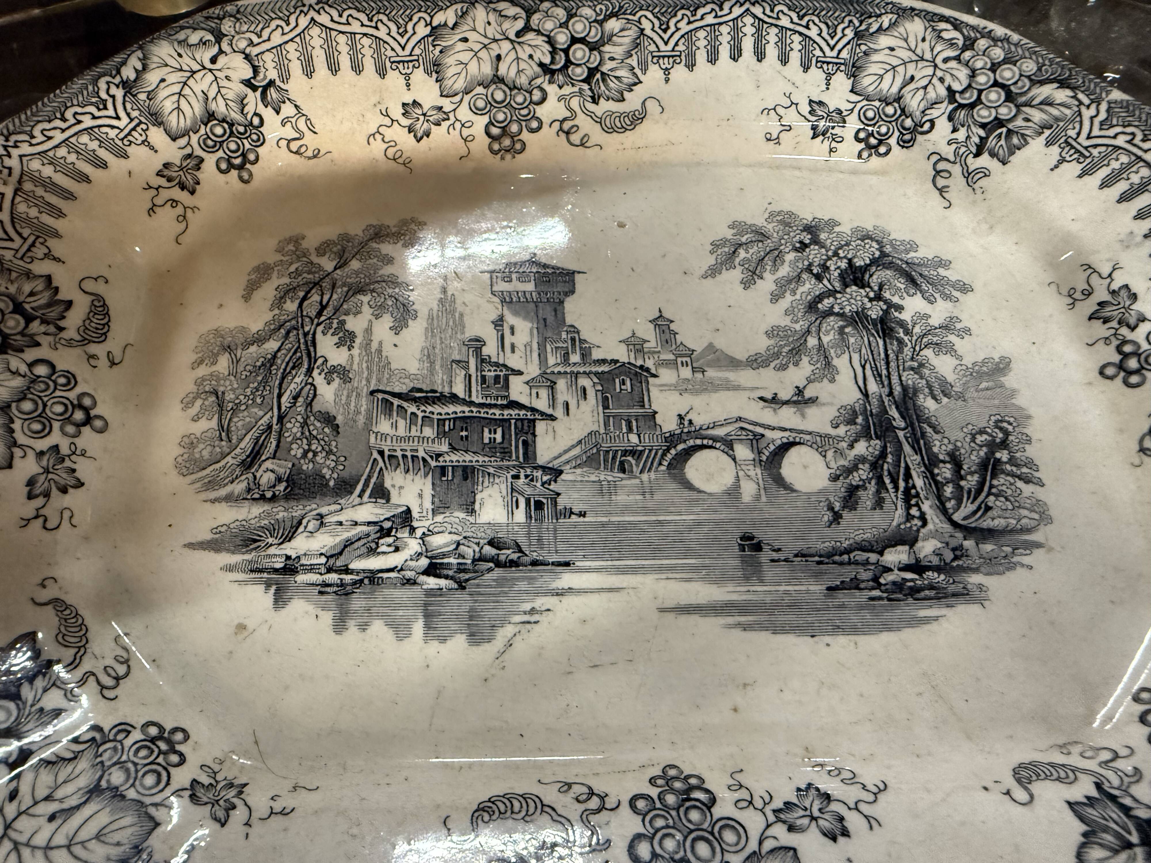 Badonvillier dish with Asian decor