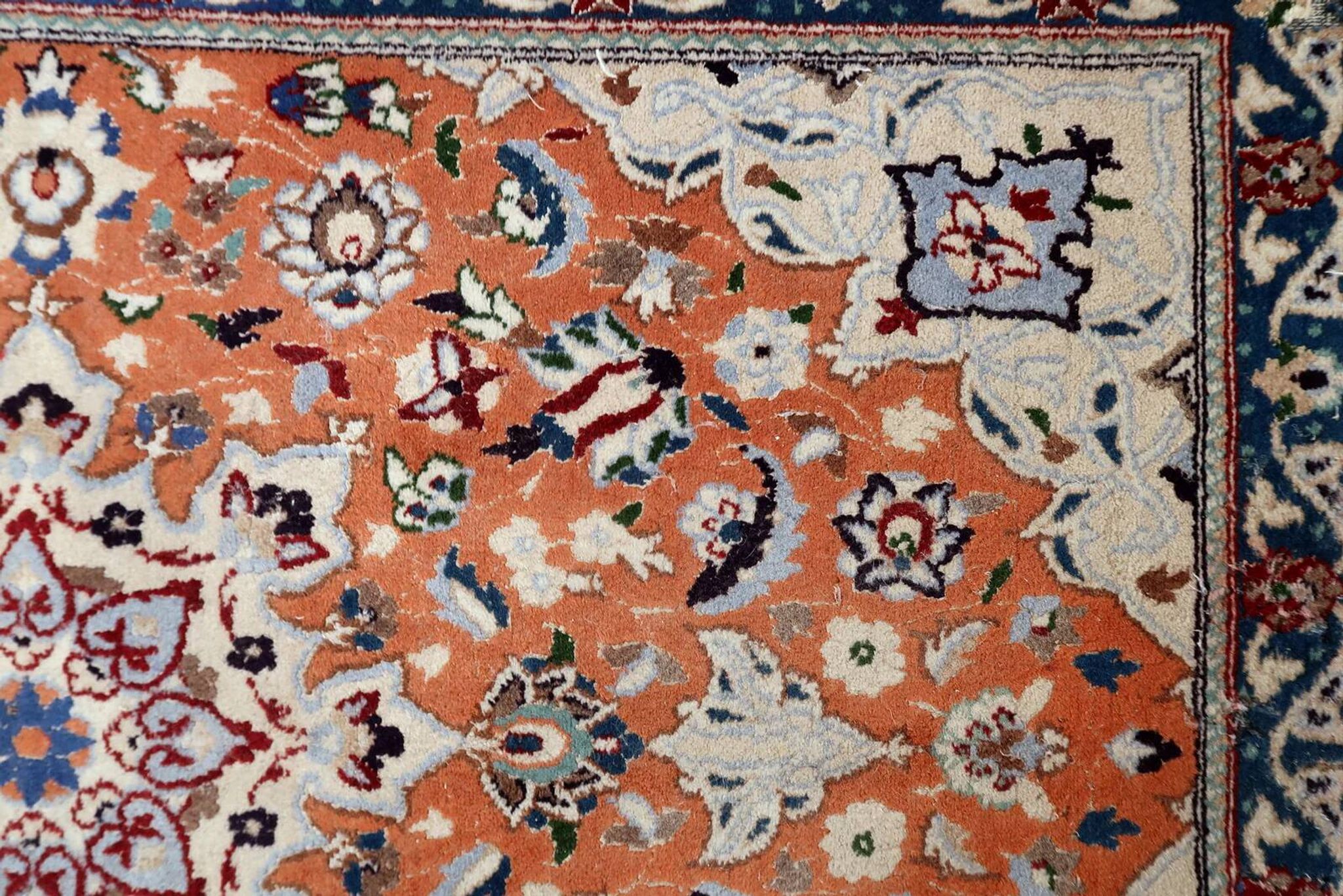 Vintage 1950s Persian Tabriz rug with silk highlights 84cm x 127cm