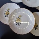 Set of 6 vintage dessert plates from L'Amandinoise in good condition.