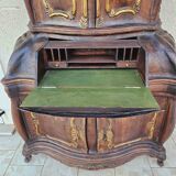 Rounded buffet in venetian baroque style