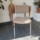 Chaise inclinée métal et assise tissu