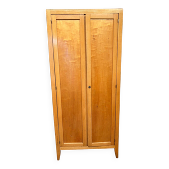 Armoire parisienne bois couleur miel’