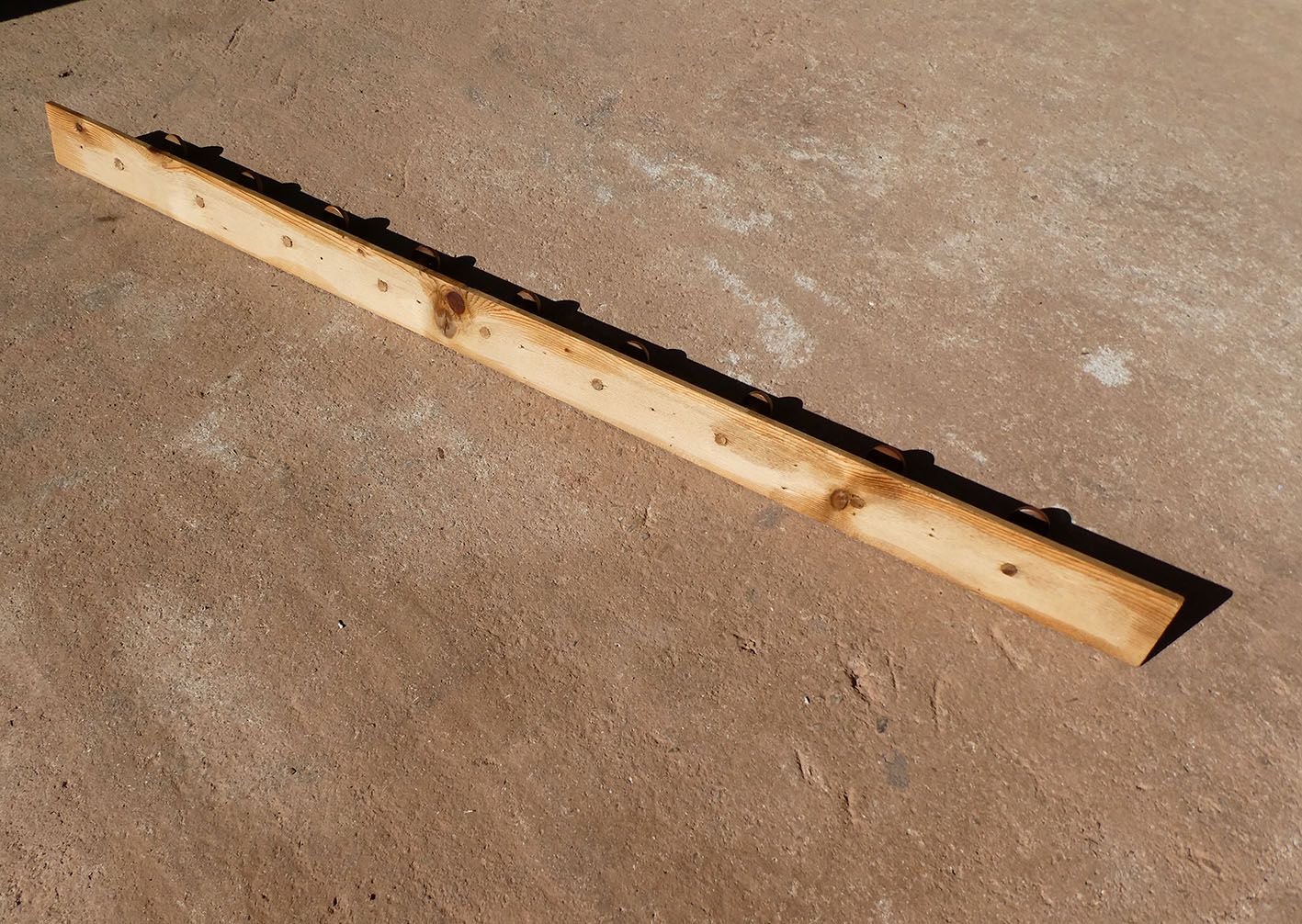 School wall coat - solid wooden rail of 10 patères