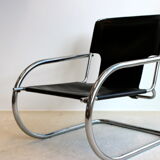 Chaise Arrben  en cuir 70s
