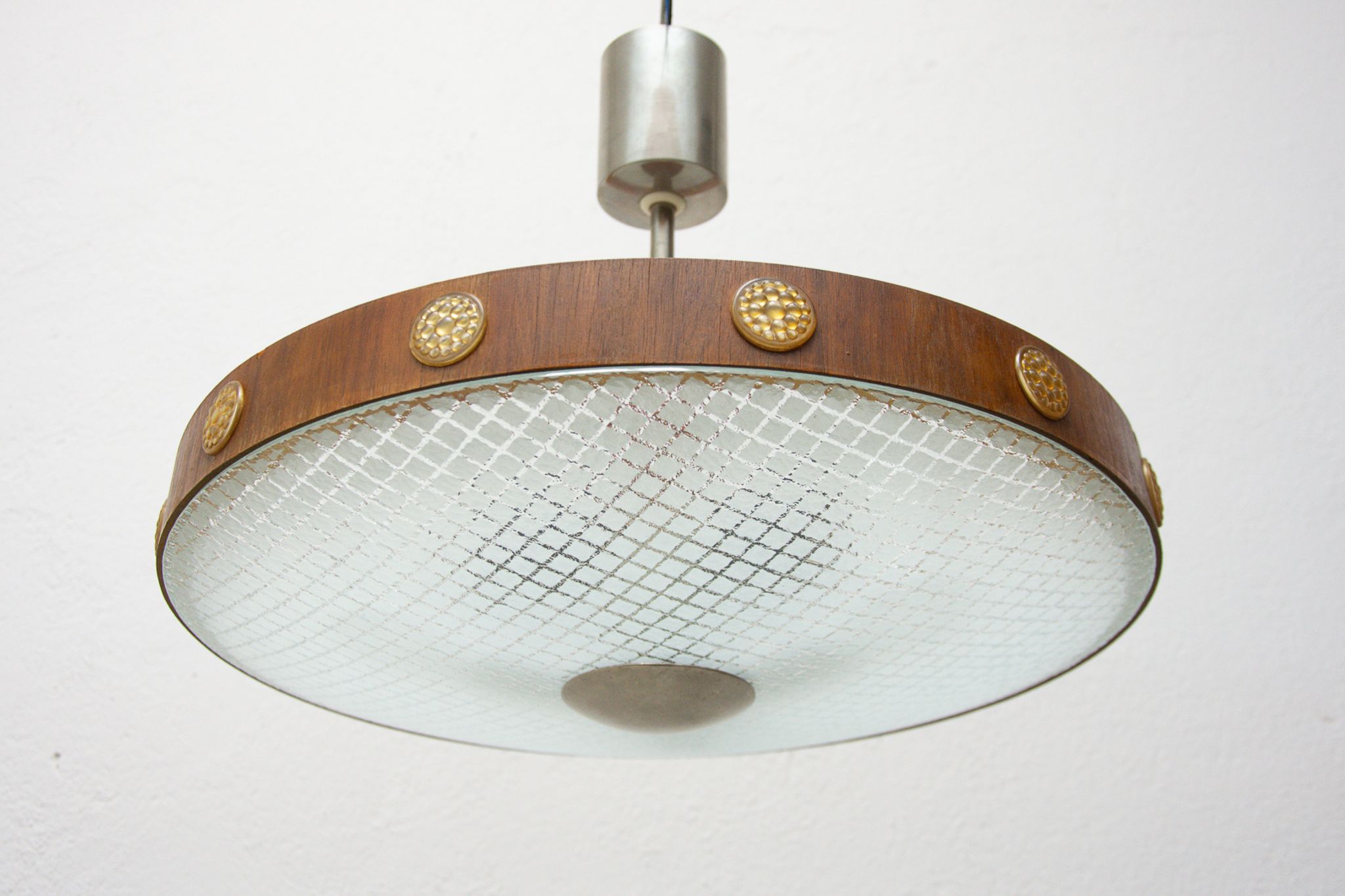 Suspension moderniste du milieu du siècle, Tchécoslovaquie, années 1960