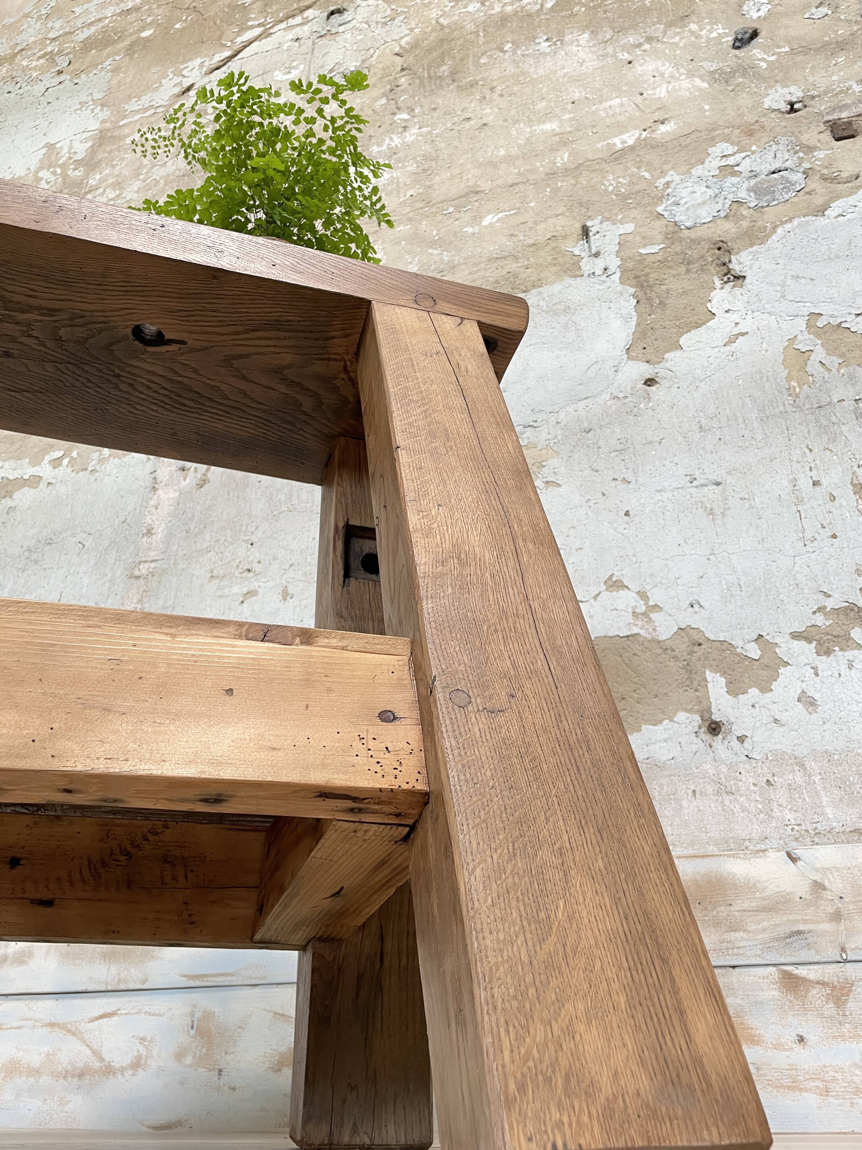 Workshop workbench in solid oak