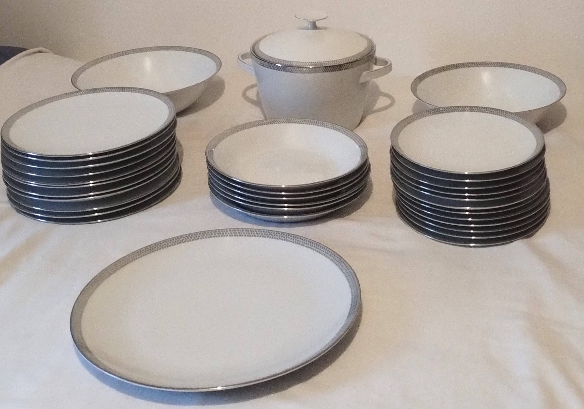 Service de table en porcelaine Bavaria