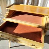 Writing table